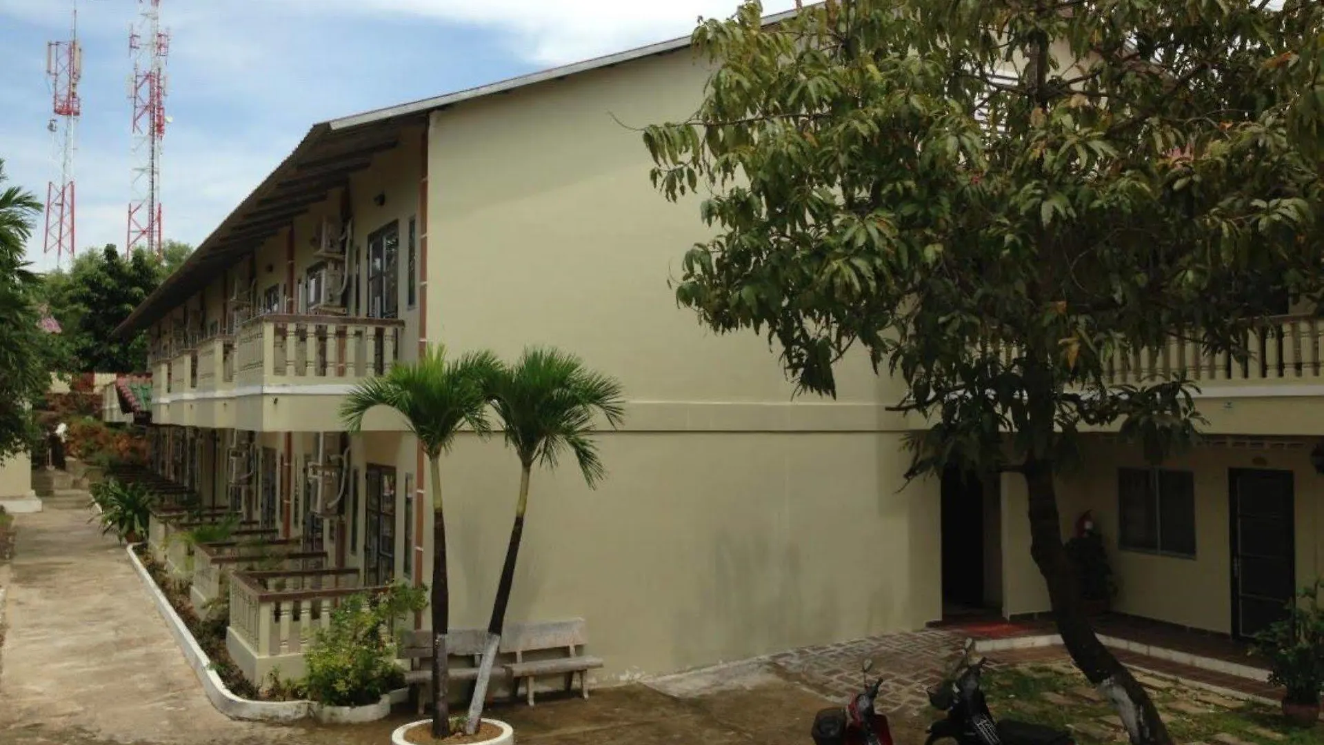 Sakal Guesthouse Restaurant & Bar Sihanoukville 2*,  Cambodia